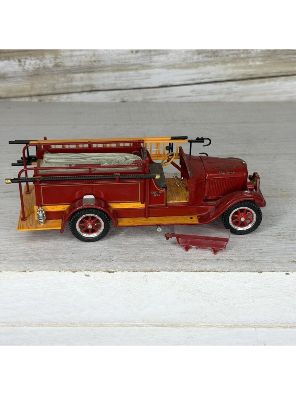 1928 Reo Firetruck Pleasant Plains Fire Dept. 1/32 Die-Cast Z6 FC - READ
